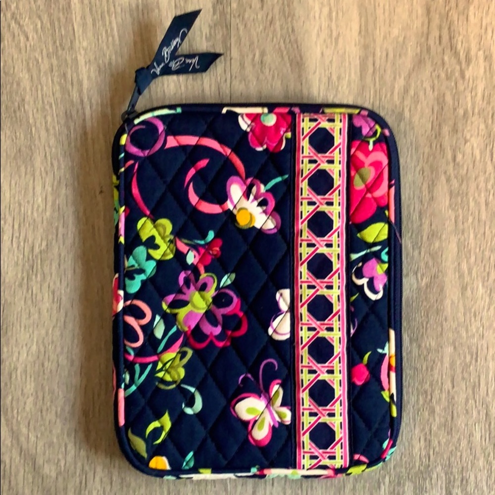 🟣 3/$20 Vera Bradley E-Reader Sleeve - NWOT
